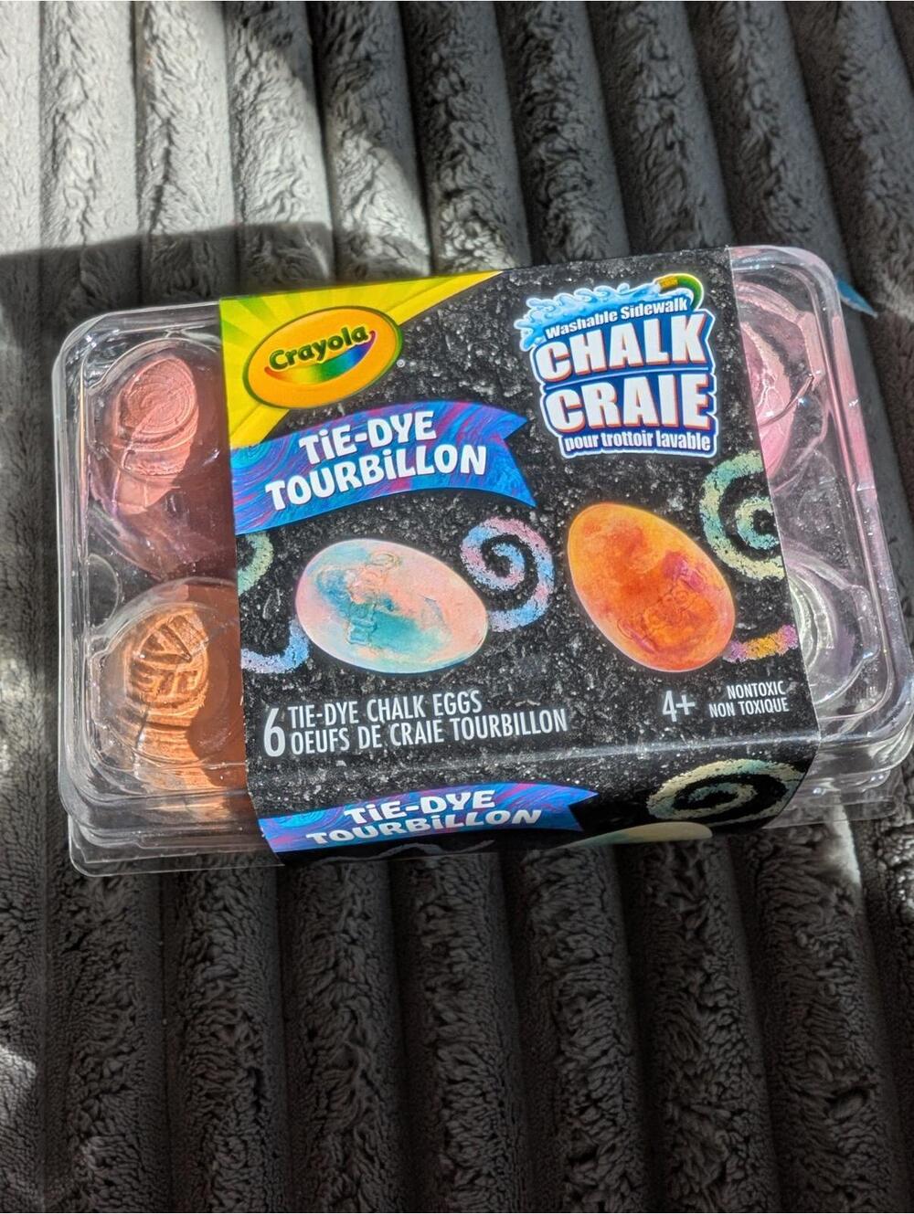 Crayola Tie-Dye Chalk Eggs - 6 Tie-Dye Sidewalk Chalk Pieces